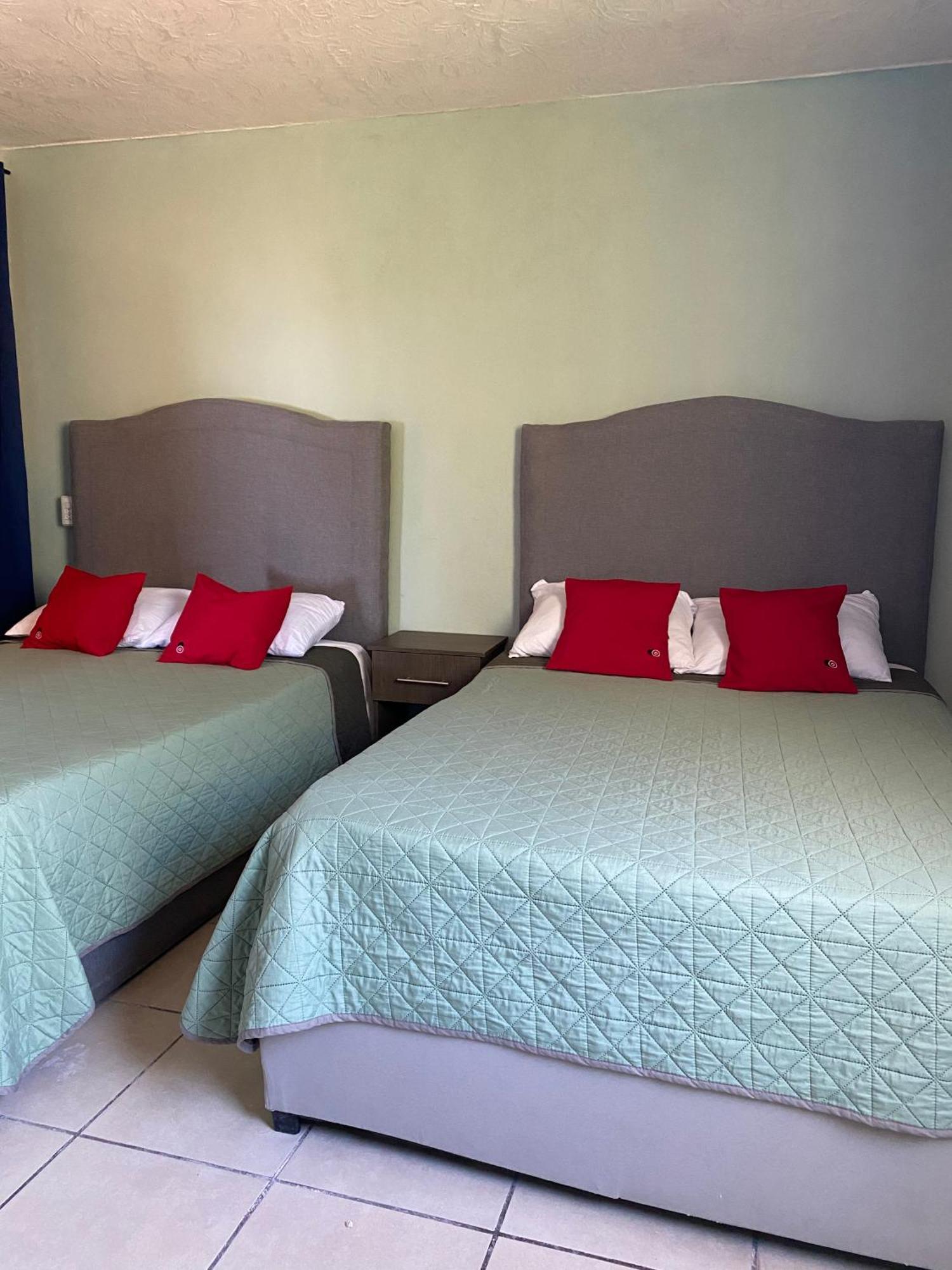 4 Venator House Boutique Aparthotel Leon Luaran gambar